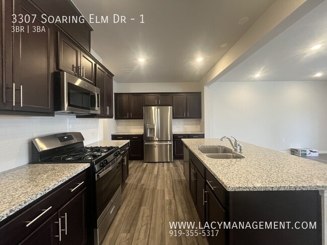 Building Photo - 3307 Soaring Elm Dr