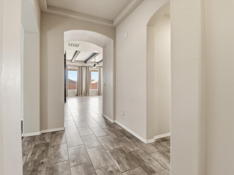 Building Photo - 6936 Dusty Dr NE