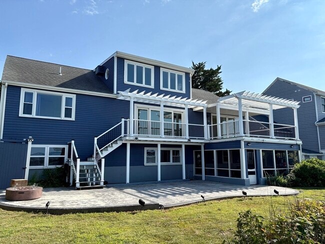 Building Photo - 85 Regatta Rd