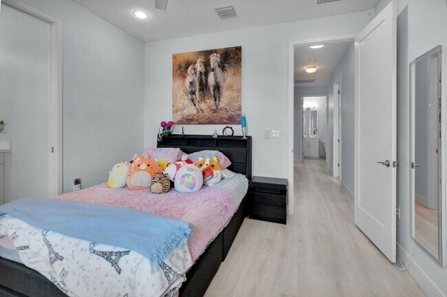 Building Photo - 9712 Celtic Sea Ln