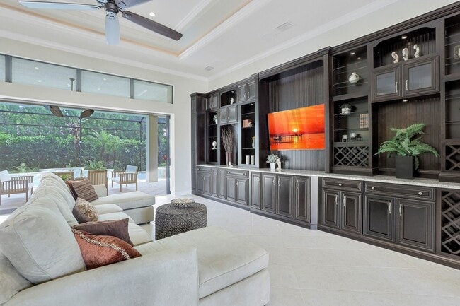 Building Photo - LUXURY POOL HOME***BONITA LAKES***AVAILABL...