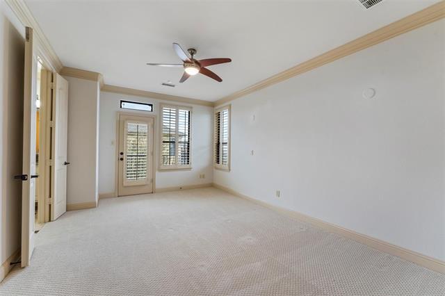 Building Photo - 7245 Parkwood Blvd