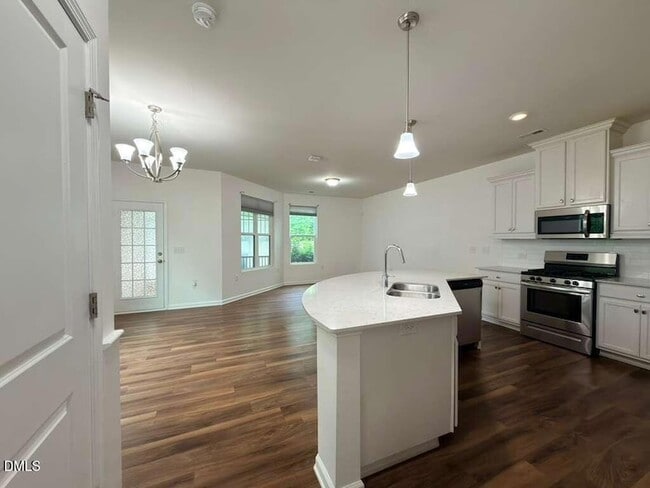 Building Photo - 6009 Beale Loop