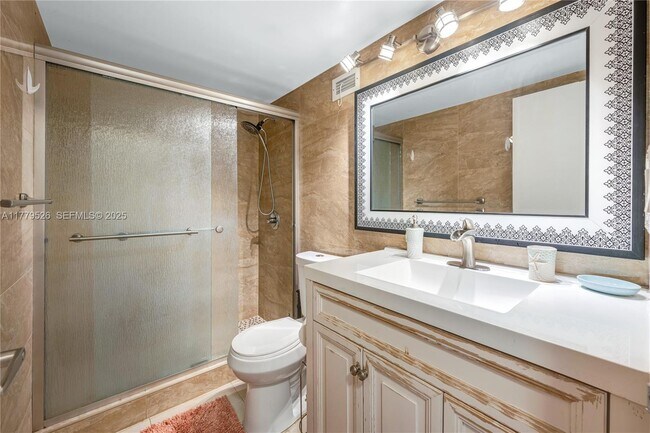 Building Photo - 3725 S Ocean Dr