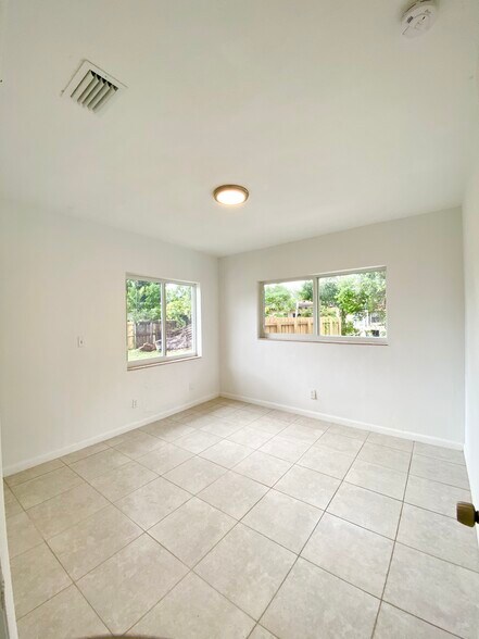 Master Bedroom - 1317 NE 116th St