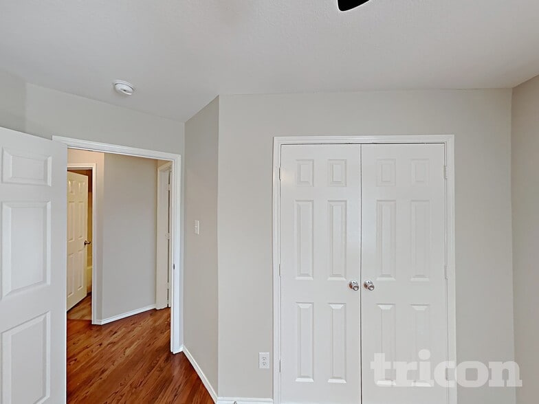 Building Photo - 2524 Wakecrest Dr