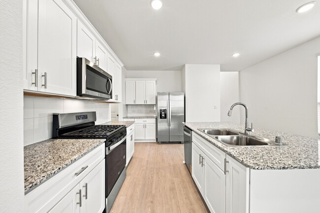 Building Photo - 618 Amber Fls Dr