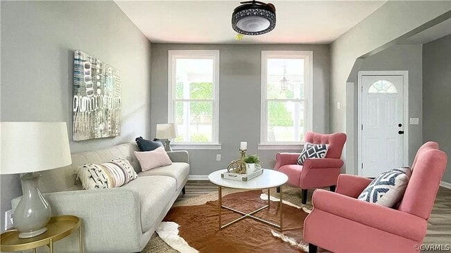 Building Photo - Beautiful Newly Renovated Home Available D...