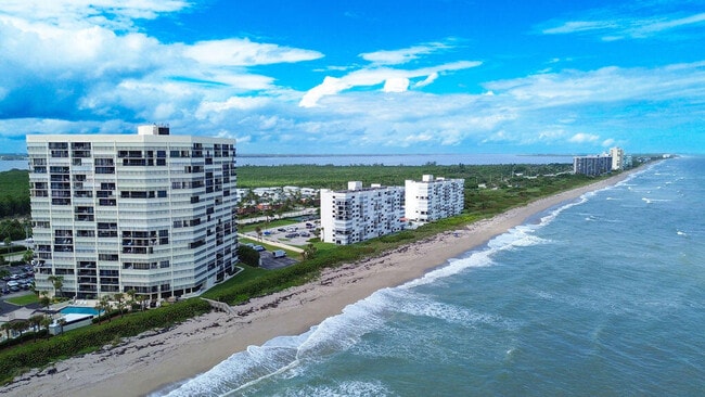 Building Photo - 9500 S Ocean Dr