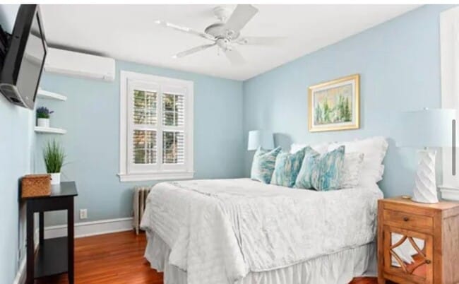 Building Photo - 444 St Davids Ave