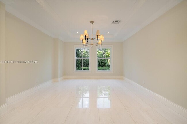 Building Photo - 680 Destacada Ave