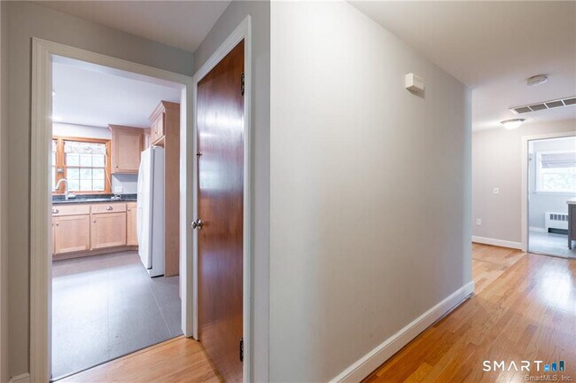 Building Photo - 37 Old Wheeler Ln