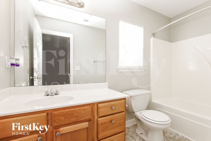 Building Photo - 7433 Sparkleberry Dr