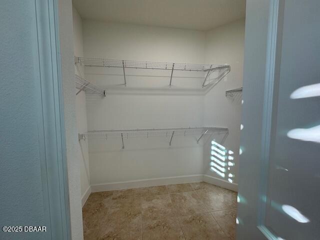 Building Photo - 414 Parrot Ln