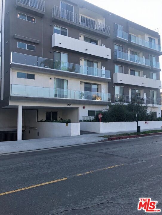 Building Photo - 1731 Federal Ave