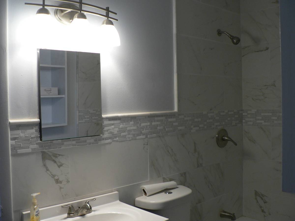 Custom Tile & Vanity - 760 33rd St