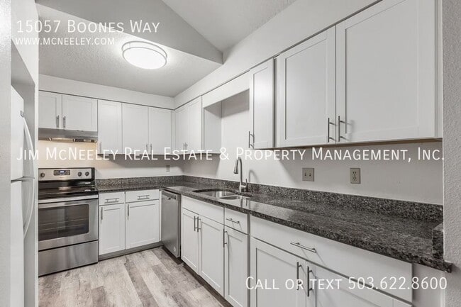 Building Photo - 15057 Boones Way