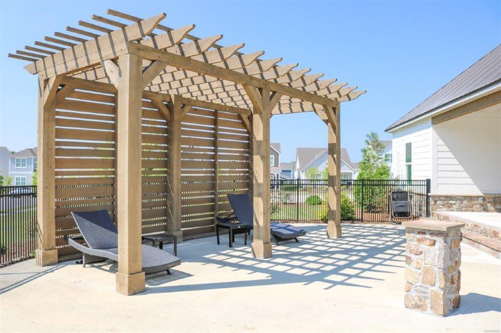 Building Photo - 5206 Pike Lp