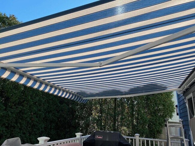 Building Photo - 6 Boss Ct