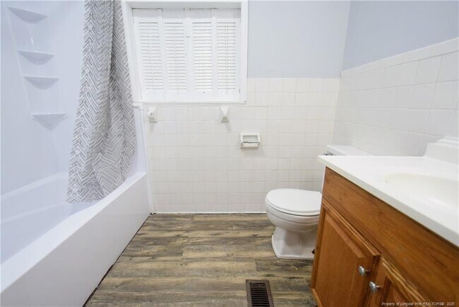 Building Photo - 809 Minurva Ct