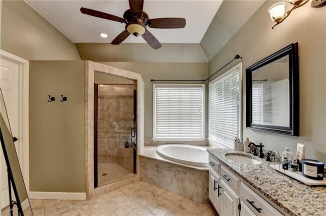 Building Photo - 205 Ashebourne Trail