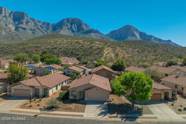 Building Photo - 2468 E Stone Stable Dr
