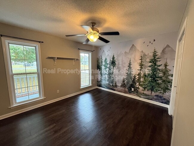 Building Photo - 107 Johnia Ct