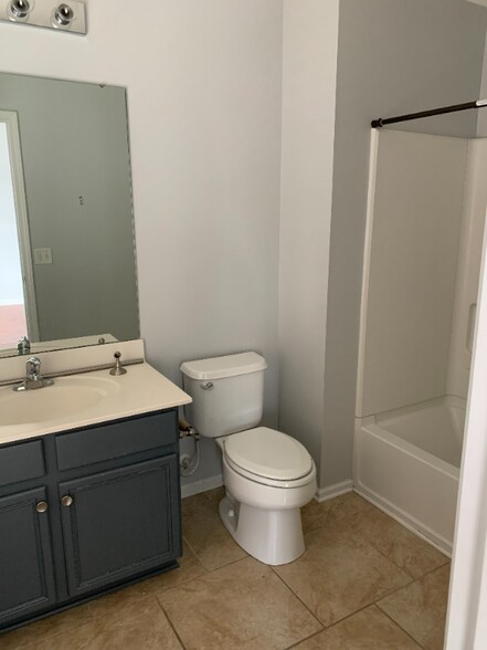 Building Photo - 138 Sonata Cir