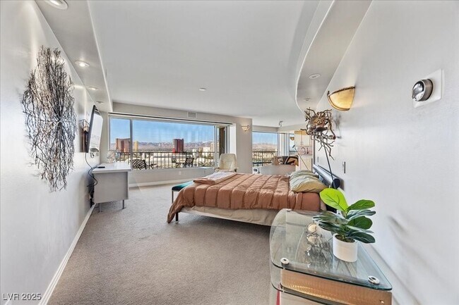 Building Photo - 3111 Bel Air Dr