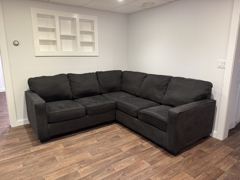 Couch included - 6 Yale Rd