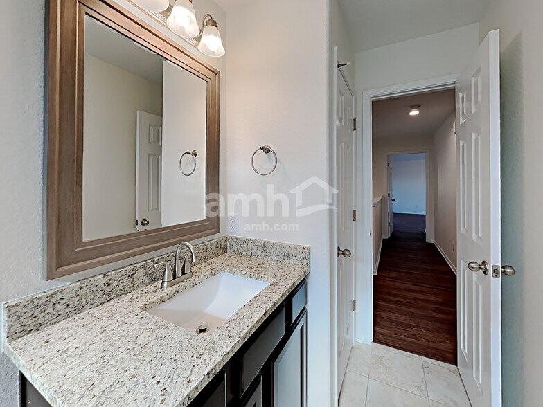 Building Photo - 16706 E Whimbrel Cir