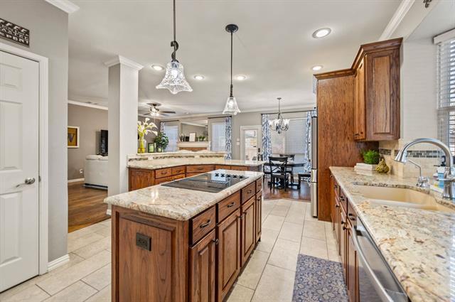 Building Photo - 1093 Woodbriar Dr