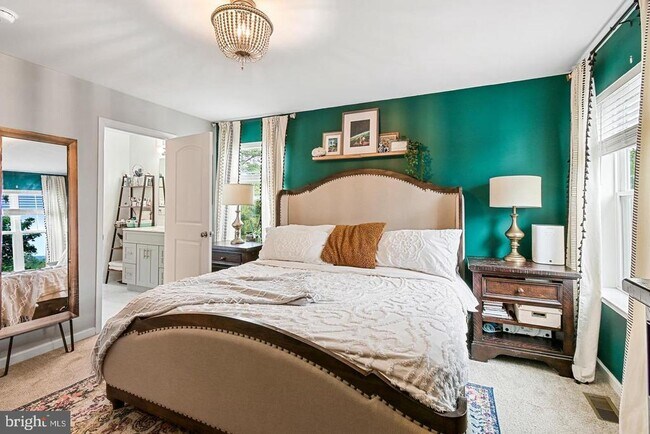 Building Photo - 26 High St