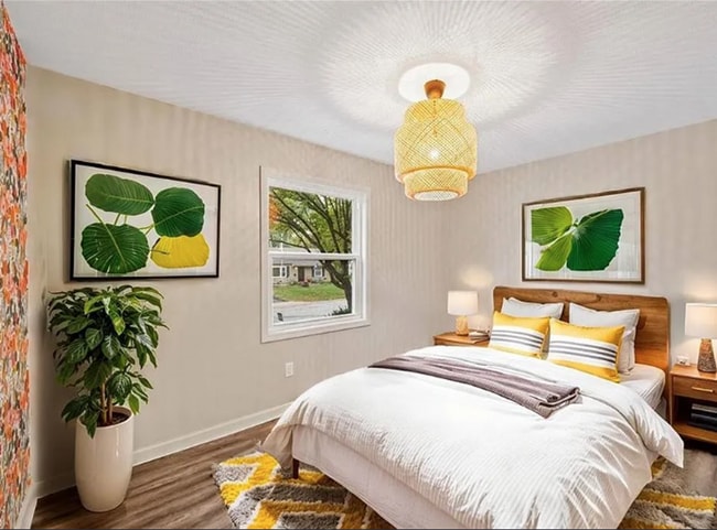 Building Photo - This Prairie Village Ranch is Ready for You!