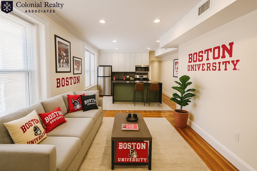 Primary Photo - 73 Thatcher St