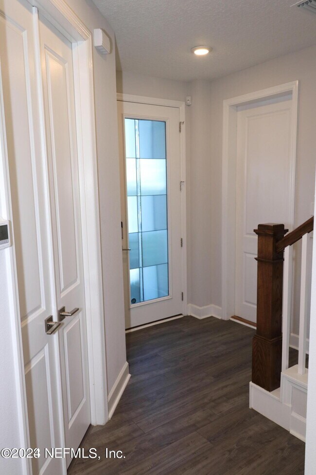 Building Photo - 11480 Gully Ct