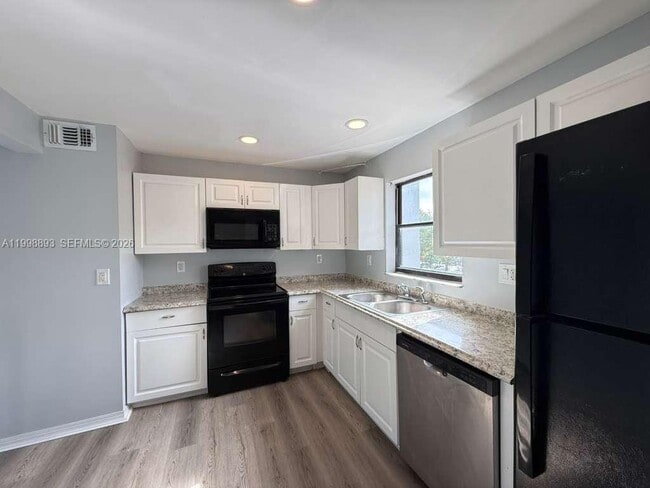 Building Photo - 1920 N Congress Ave