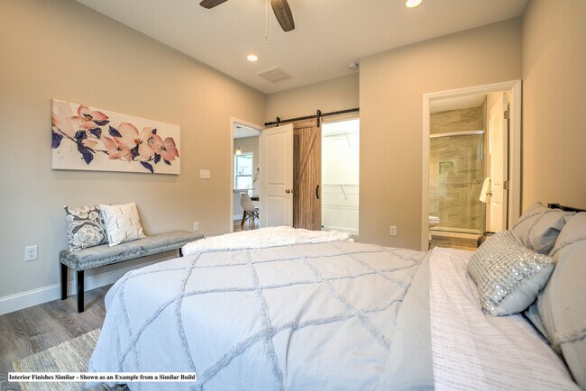 Building Photo - 106 Oscar