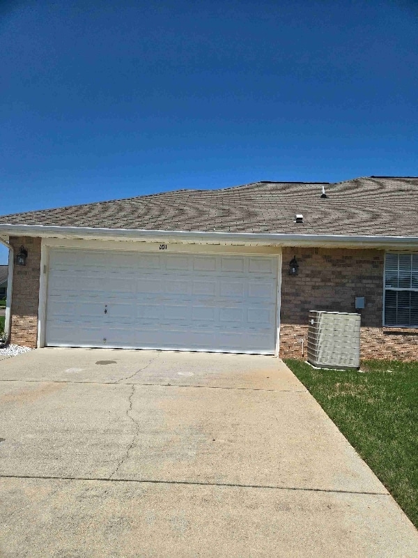 Building Photo - 101 Herrick Dr SW
