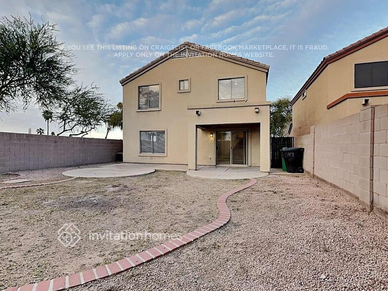 Building Photo - 163 S Parkwood