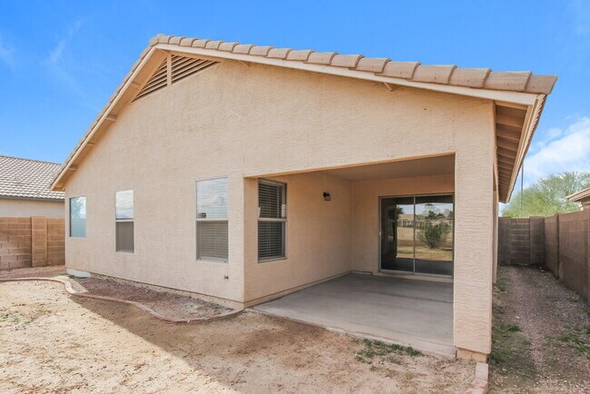 Building Photo - 801 S 125th Ave