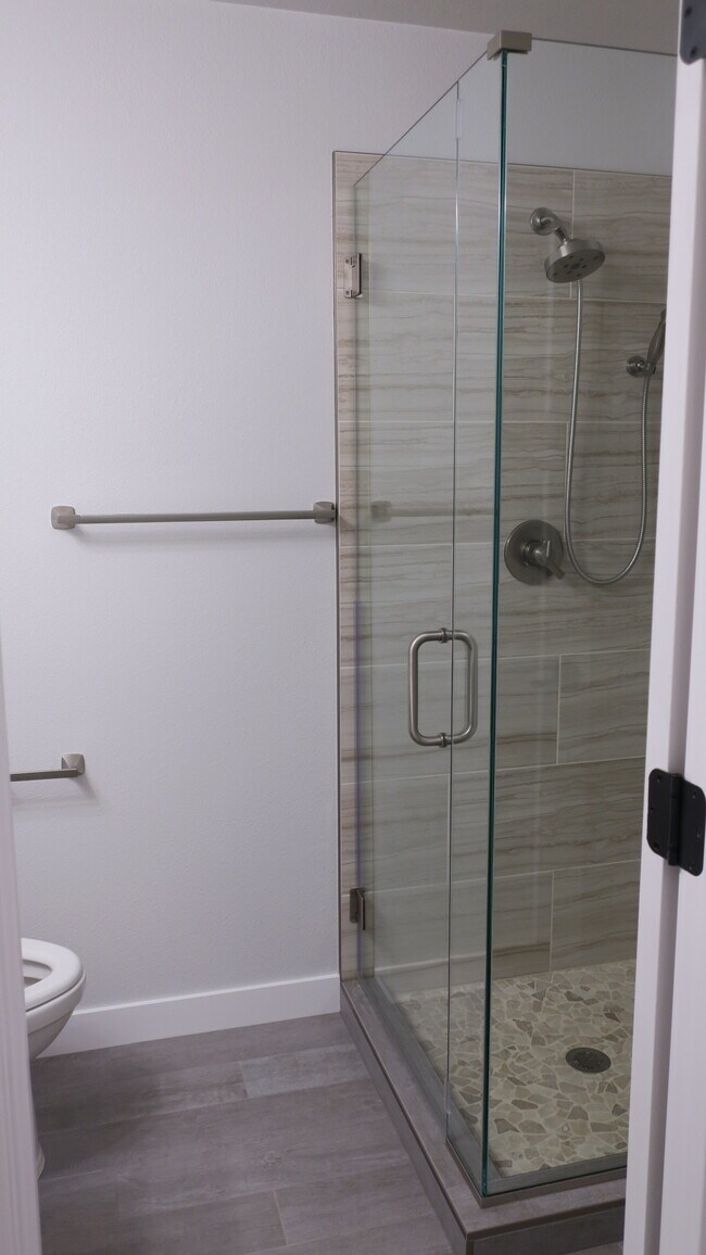 Building Photo - 2979 Shady Holw E