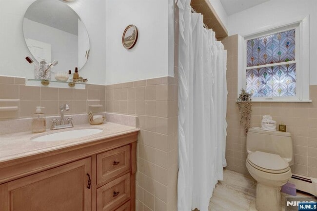 Building Photo - 13 Murray Rd