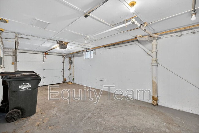 Building Photo - 7020 La Boiteaux Ave