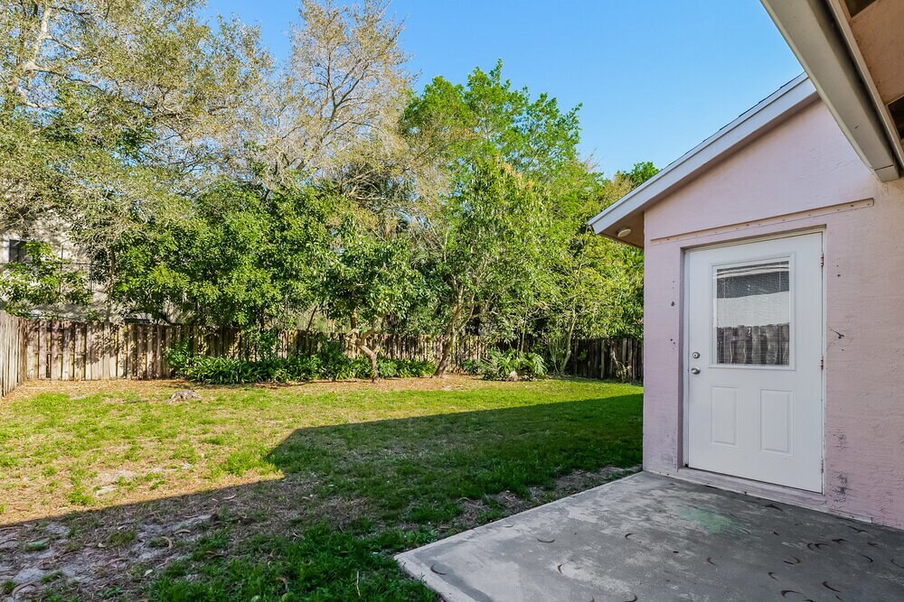 Building Photo - 5141 Willow Pond Rd W