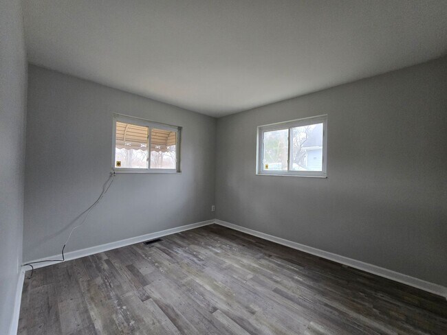 Building Photo - 3823 Iberis Ave