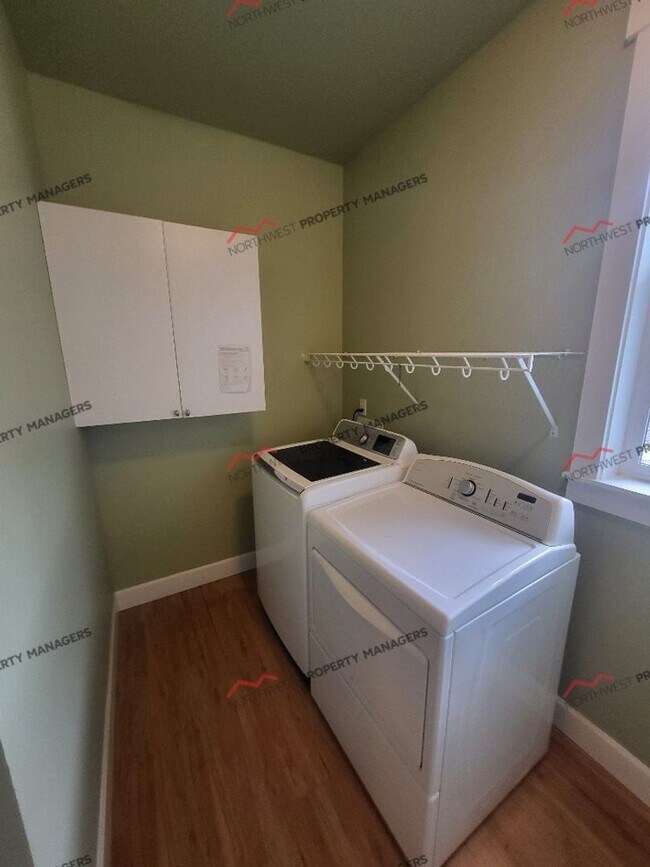 Building Photo - STATUS: AVAILABLE | R55 | $2495
