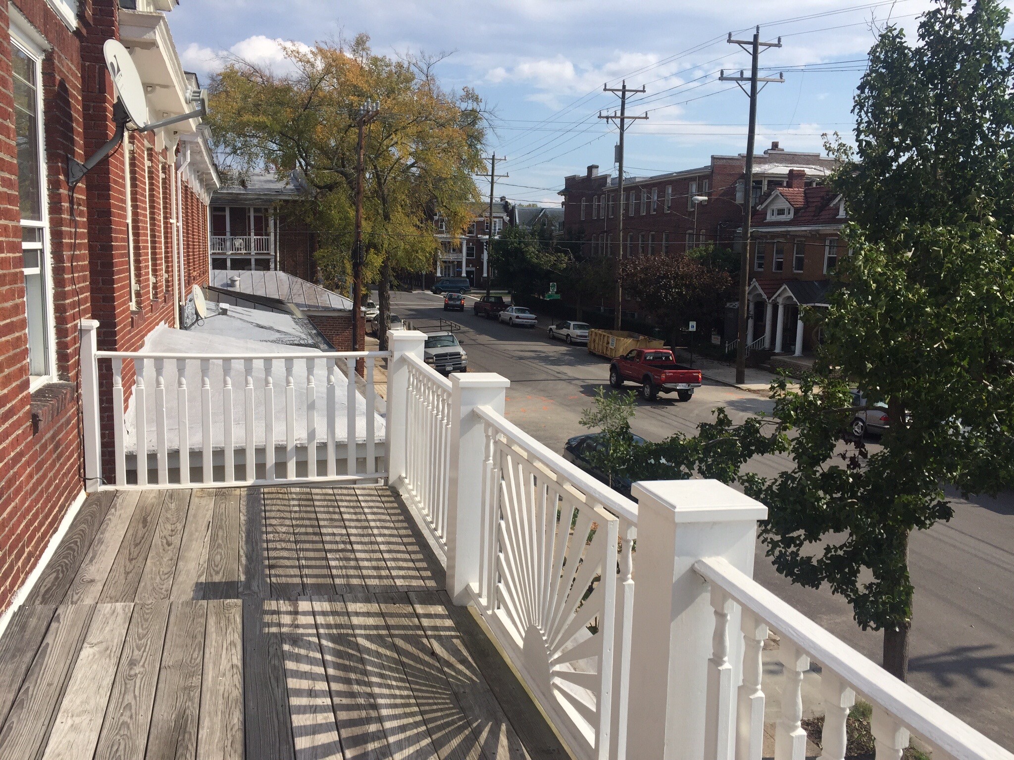 Front Balcony 2 - 2810 Floyd Ave