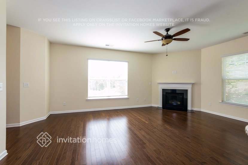 Building Photo - 6036 Thorburn Way