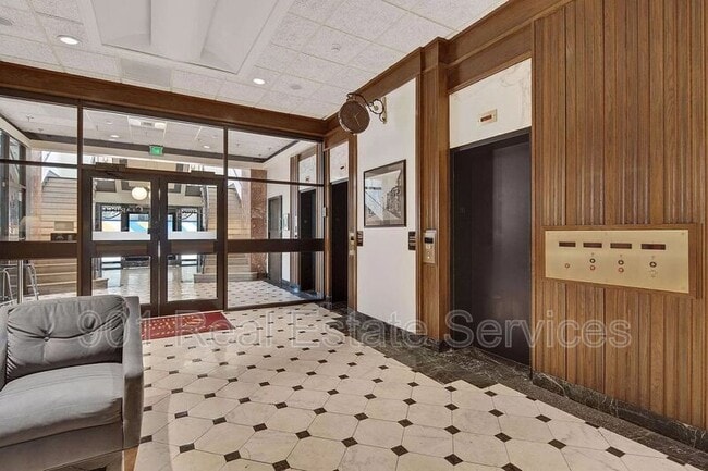 Building Photo - 109 N Main St